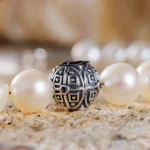 Paladin Amethyst - Pearl Bracelet II (8mm) - Image 5